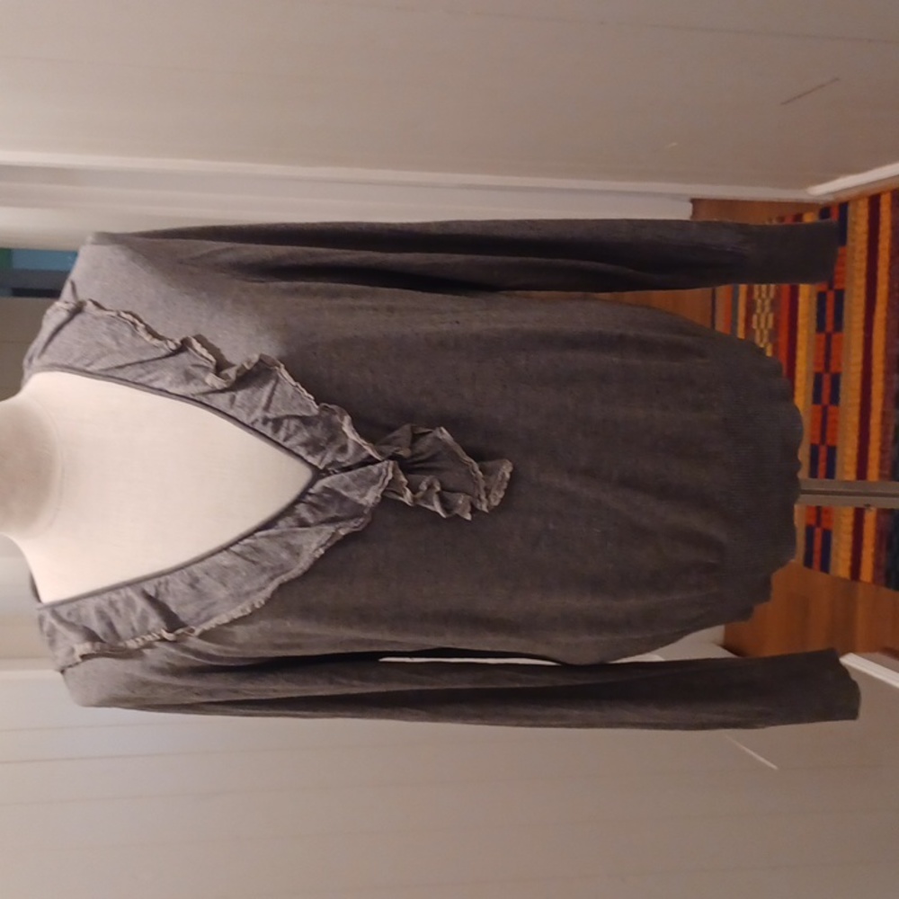 Silk Knit V- Neck Sweater Top  XL EUC no signs of wear Vintage Eddie Bauer